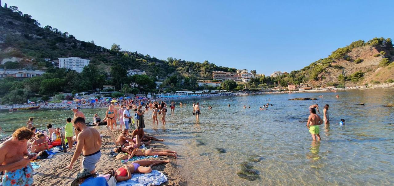 Tony & Doris Home Giardini Naxos Exterior foto